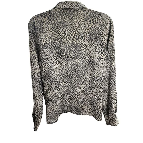 Vintage Talbots Pure Silk Gray Animal Print Button Up Blouse Size 8 Petite - Picture 3 of 5